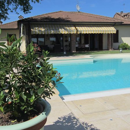 Marinella B&B Cornale Εξωτερικό φωτογραφία