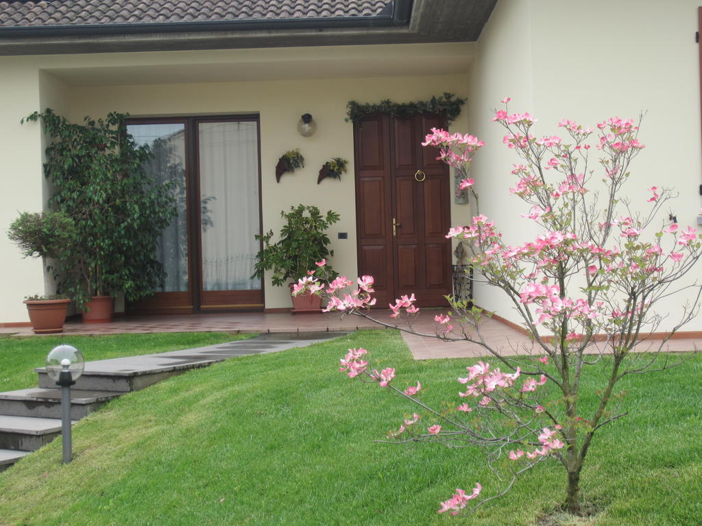 Marinella B&B Cornale Εξωτερικό φωτογραφία